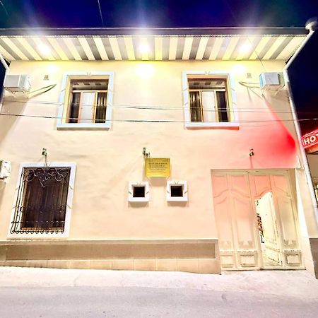 מלון סמרקנד Yusuf Gold House מראה חיצוני תמונה