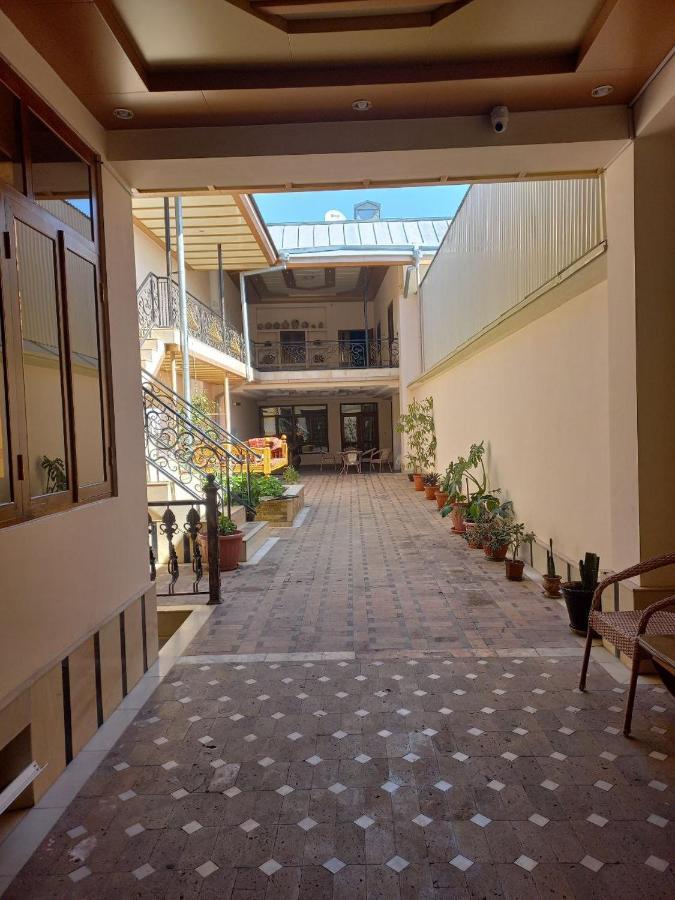 מלון סמרקנד Yusuf Gold House מראה חיצוני תמונה