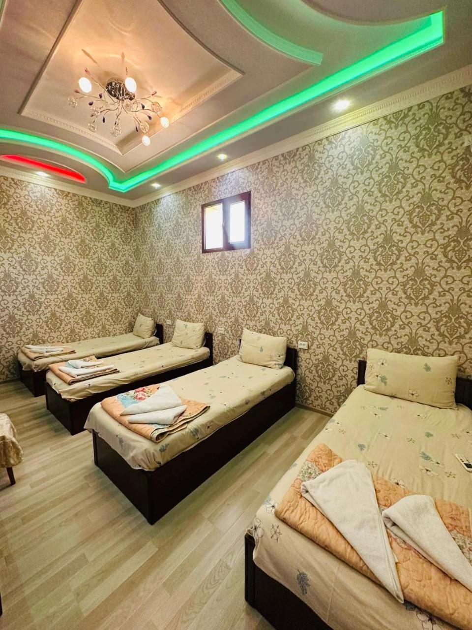 מלון סמרקנד Yusuf Gold House מראה חיצוני תמונה